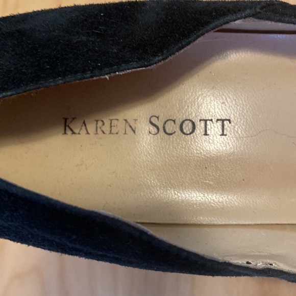 Karen Scott Black Suede Pumps - Picture 3 of 8